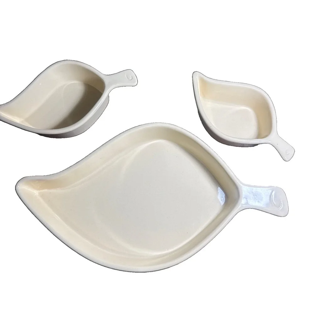 Chantal 1.5 qt,12oz,8oz Baking Serving Dish Leaf Ceramic. Set Of Three.